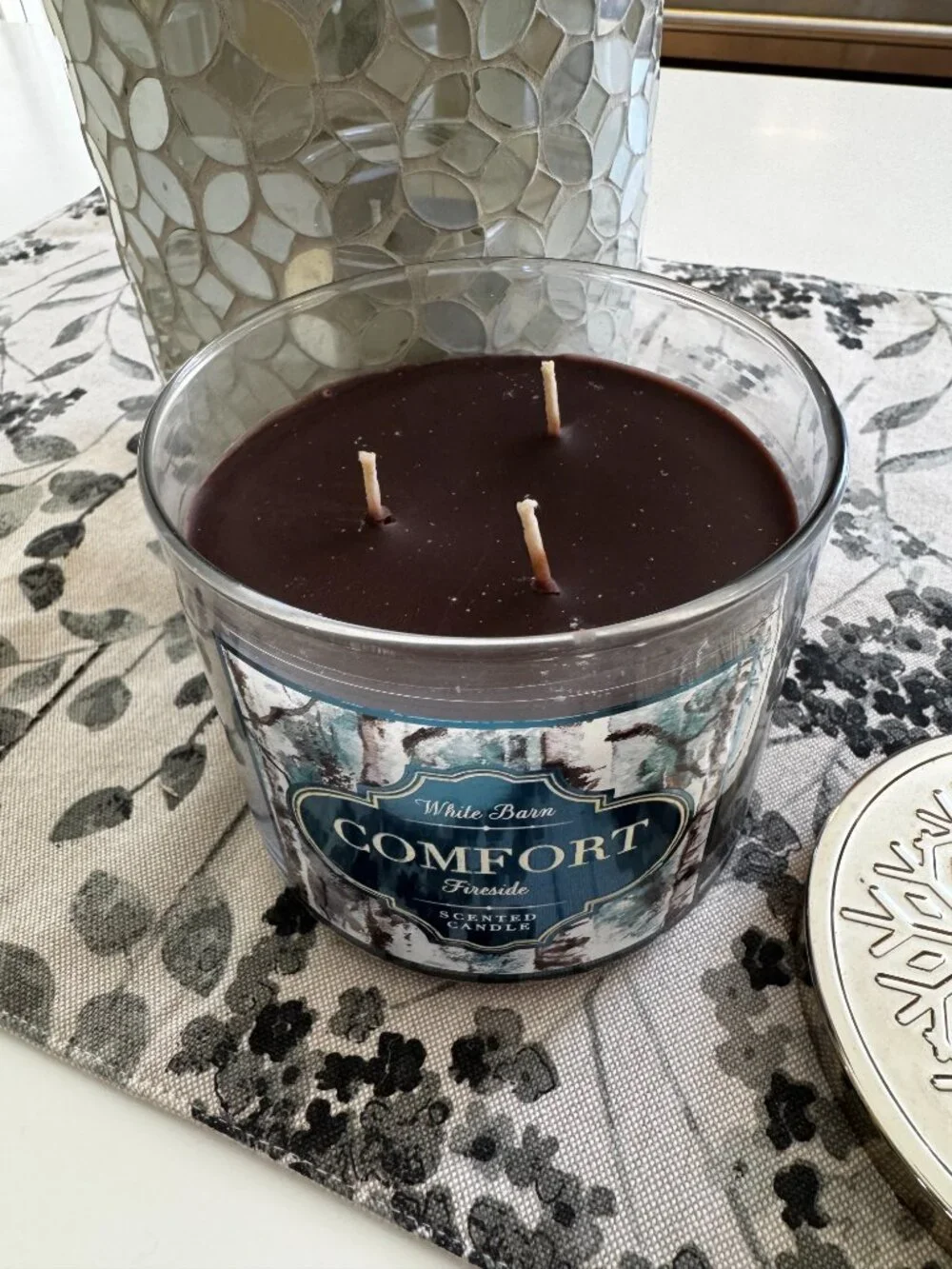 Bath & Body Works "Comfort" Fireside 14.5 oz 3-wick - Picture 2 of 3